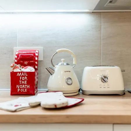 Kum アパート ズラティボール