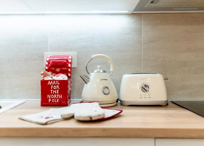 Kum アパート ズラティボール